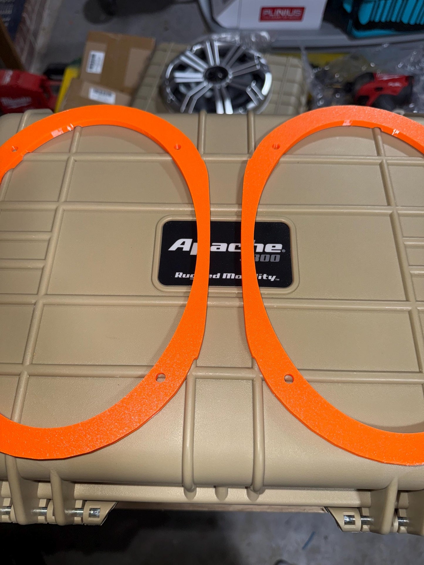 APACHE 3800 DUAL 6X9 SPACERS